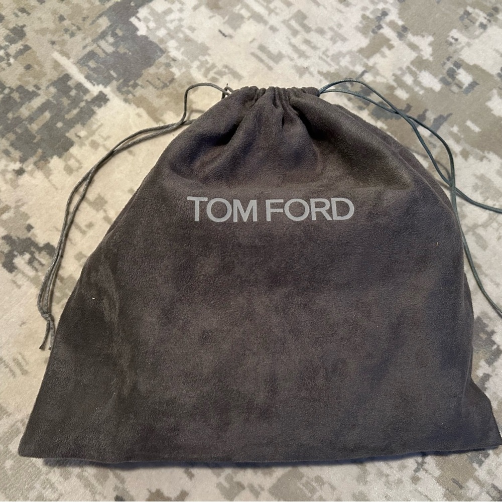 Tom Ford Black Textured Leather Pouch - Picture 4 of 11